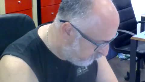 Snapshot of volpi72 chatting on June 10, 6:51 pm volpi72 online show from June 10, 6:51 pm