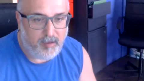 Snapshot of volpi72 chatting on June 16, 11:35 am volpi72 online show from June 16, 11:35 am
