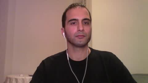 Snapshot of volve5 chatting on April 18, 11:16 pm volve5 online show from April 18, 11:16 pm