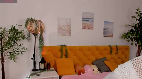 Snapshot of vonen_ray chatting on May 16, 9:39 am Vonen online show from May 16, 9:39 am