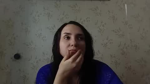 voulezvous_angel online show from March 12, 6:19 am