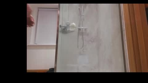 Snapshot of voyeur1391365 chatting on October 12, 8:19 pm voyeur1391365 online show from October 12, 8:19 pm