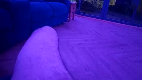 Snapshot of voyeur1391365 chatting on October 14, 9:37 pm voyeur1391365 online show from October 14, 9:37 pm