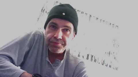 Snapshot of voyeuredeluxe chatting on December 17, 10:10 am voyeuredeluxe online show from December 17, 10:10 am