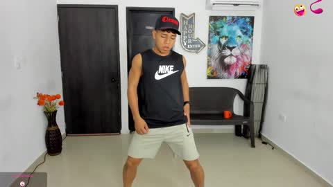 voyeurism_guys online show from November 21, 10:52 pm