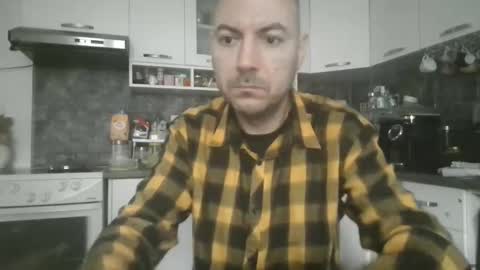 Snapshot of vozd chatting on April 3, 8:12 am sweetcock online show from April 3, 8:12 am