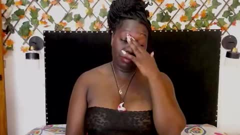 Snapshot of vskayper chatting on December 15, 8:13 pm skay online show from December 15, 8:13 pm