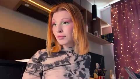 Snapshot of vynila chatting on July 25, 8:01 am ILONA A week goal new laptop online show from July 25, 8:01 am