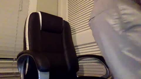 Snapshot of w988358 chatting on February 19, 3:28 am w111111 online show from February 19, 3:28 am