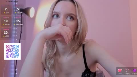 Snapshot of w_pickmebabby_w chatting on November 8, 8:07 pm w_pickmebabby_w online show from November 8, 8:07 pm