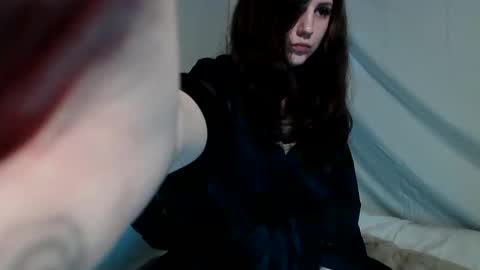 Rose online show from December 19, 10:34 am