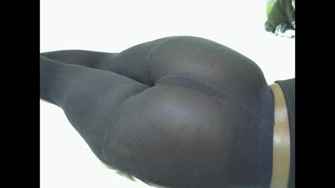 candy online show from December 15, 7:40 pm