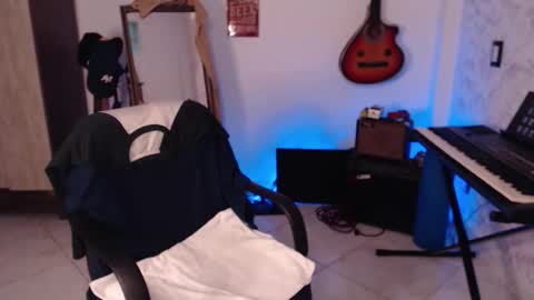 Snapshot of wake_and_bakee chatting on October 30, 11:16 pm John online show from October 30, 11:16 pm