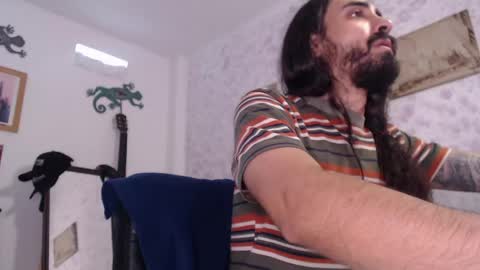 Snapshot of wake_and_bakee chatting on May 11, 8:17 pm John online show from May 11, 8:17 pm