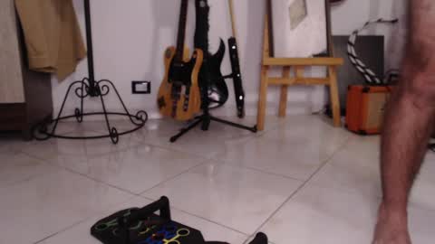 Snapshot of wake_and_bakee chatting on May 21, 11:12 pm John online show from May 21, 11:12 pm