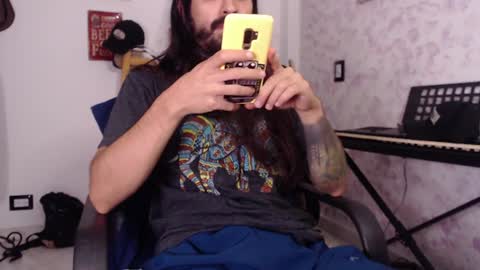 Snapshot of wake_and_bakee chatting on July 2, 3:23 am John online show from July 2, 3:23 am