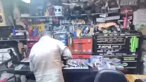 wakesblowinclouds online show from October 20, 2:17 pm