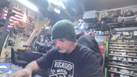 wakesblowinclouds online show from November 20, 4:23 am