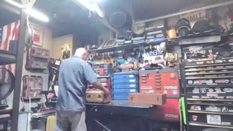 wakesblowinclouds online show from March 1, 4:58 am