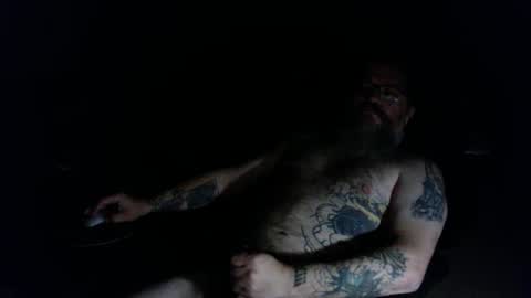 Snapshot of wakeupthedead77 chatting on October 6, 5:05 am Mr. Dead online show from October 6, 5:05 am