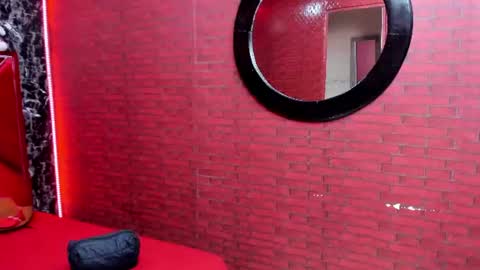 waleska   online show from July 31, 12:15 pm