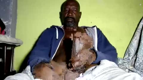 Snapshot of waleswusup chatting on December 6, 6:26 am Champion Lover online show from December 6, 6:26 am