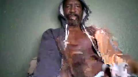 Snapshot of waleswusup chatting on January 14, 5:24 am Champion Lover online show from January 14, 5:24 am