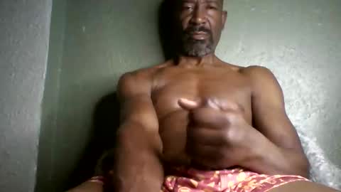 Snapshot of waleswusup chatting on February 24, 10:46 am Champion Lover online show from February 24, 10:46 am