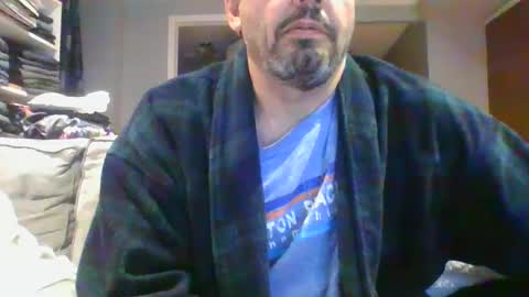 Snapshot of walker033 chatting on March 2, 5:33 am walker033 online show from March 2, 5:33 am