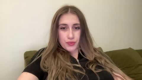 walkiria19 online show from June 15, 7:38 pm