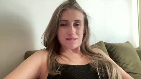 Snapshot of walkiria19 chatting on August 7, 4:42 pm walkiria19 online show from August 7, 4:42 pm