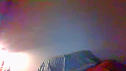 walltall online show from May 5, 9:28 am