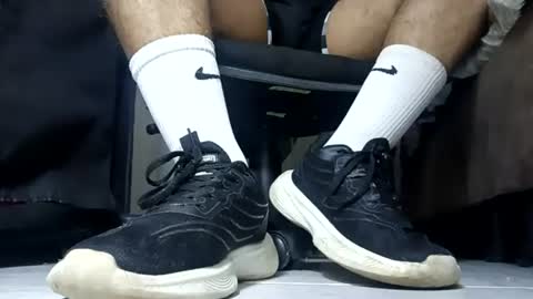 WaltherFeet  online show from August 7, 5:59 pm