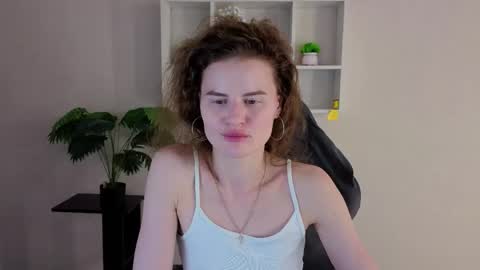 Wanda online show from May 4, 2:57 pm