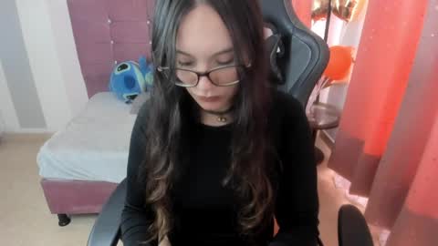 Snapshot of wanda_sg chatting on June 5, 7:19 pm Alexandra online show from June 5, 7:19 pm