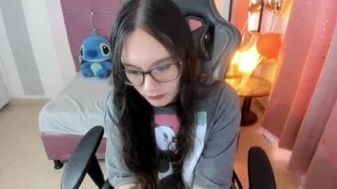 Snapshot of wanda_sg chatting on June 9, 7:03 pm Alexandra online show from June 9, 7:03 pm