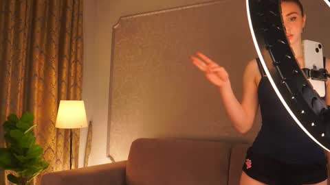 hello guys im Lilian online show from March 13, 3:35 am