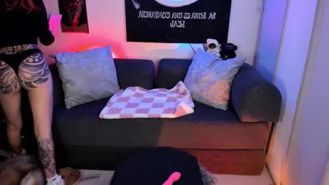 Snapshot of wandaowenss chatting on February 1, 2:10 am online show from February 1, 2:10 am