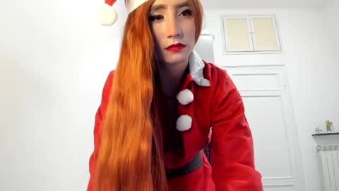 Snapshot of wanderlust_xxx chatting on December 12, 7:04 pm Sarah Catalina Amado. Wanderlust online show from December 12, 7:04 pm