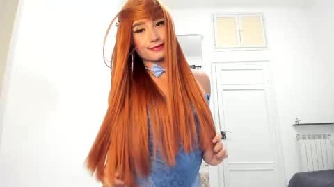 Snapshot of wanderlust_xxx chatting on December 27, 1:39 pm Sarah Catalina Amado. Wanderlust online show from December 27, 1:39 pm