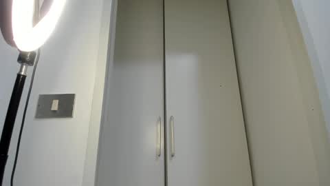 Snapshot of wanderlust_xxx chatting on December 27, 7:46 pm Sarah Catalina Amado. Wanderlust online show from December 27, 7:46 pm