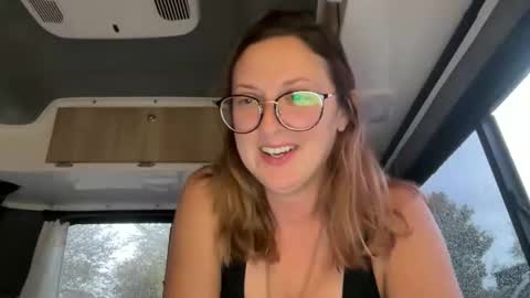 Snapshot of wanderlustjade chatting on May 9, 5:07 pm Jade Adonis online show from May 9, 5:07 pm
