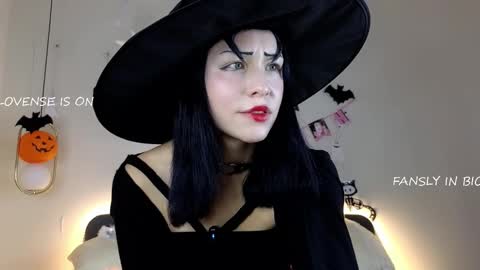 Betti online show from October 30, 2:40 pm