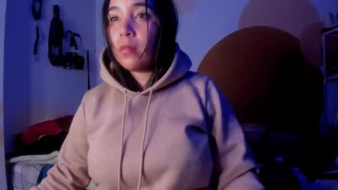 Snapshot of waningrosee chatting on December 16, 2:04 am Waningrose Lu online show from December 16, 2:04 am