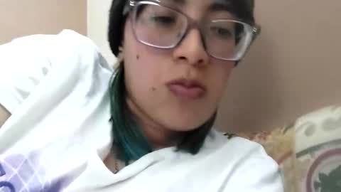 Snapshot of waningrosee chatting on October 19, 11:27 pm Waningrose Lu online show from October 19, 11:27 pm