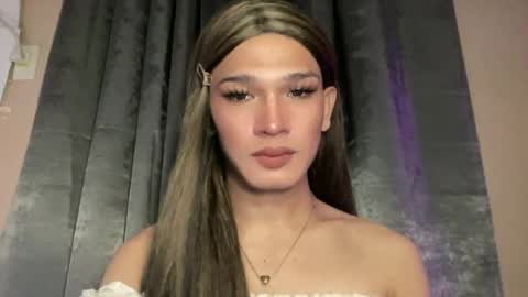 Snapshot of wanna_bewithyouxxx chatting on July 22, 12:08 pm LIZA online show from July 22, 12:08 pm
