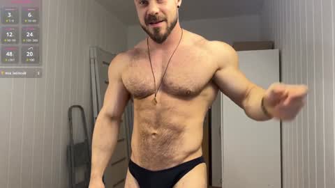 Snapshot of wannaseeyourface chatting on January 3, 10:20 am new online show from January 3, 10:20 am