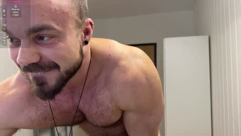 Snapshot of wannaseeyourface chatting on January 11, 1:01 pm new online show from January 11, 1:01 pm