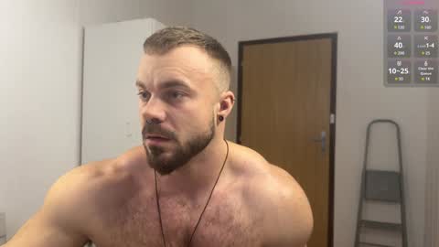 Snapshot of wannaseeyourface chatting on February 7, 11:01 am new online show from February 7, 11:01 am