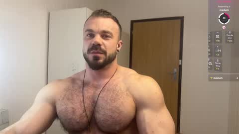 Snapshot of wannaseeyourface chatting on February 28, 7:05 am new online show from February 28, 7:05 am